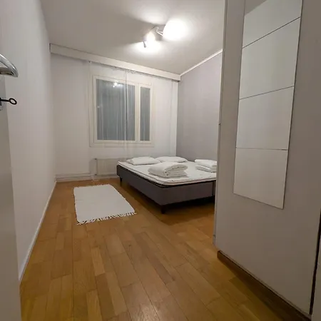 Kolmio Kuudelle Hengelle